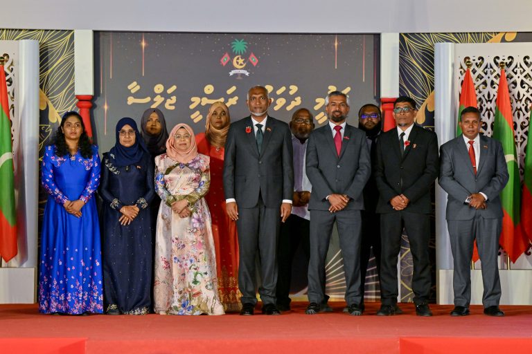 ހިތްވަރު ދިނުމުގެ ޤައުމީ އިނާމު 9 ބޭފުޅަކަށާއި ކުންފުންޏަކަށް ދެއްވައިފި‏