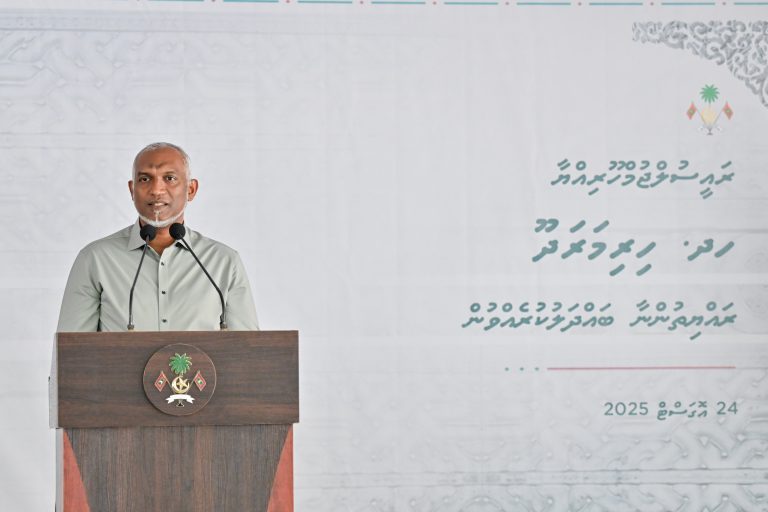 ދޮޅުއަހަރު ތެރޭގައި ހިރިމަރަދޫ ރައްޔިތުންނަށް ހަނިމާދޫގައި ގެ އަޅާ ނިންމާނަން: ރައީސް