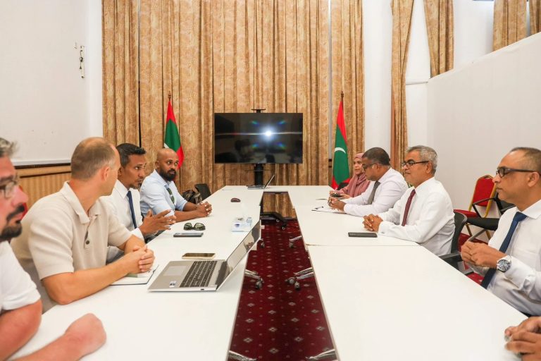 ފުވައްމުލަކުގެ އިއާދަކުރަނިވި ހަކަތަ އިތުރުކުރުމަށް މަޝްވަރާކޮށްފި