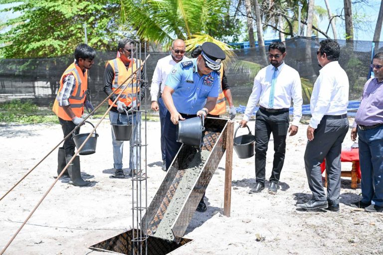 ހިމަންދޫ ފުލުހުންގެ މަރުކަޒުގެ ޢަމަލީ މަސައްކަތް ފަށައިފި