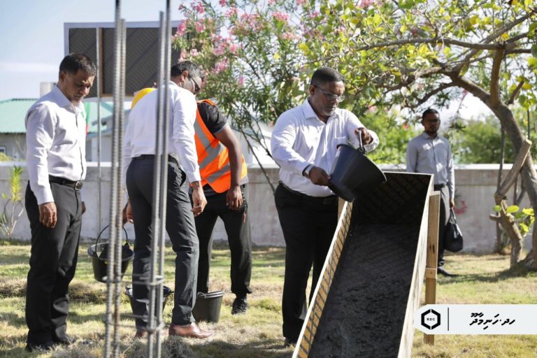 ހަނިމާދޫ ހޮސްޕިޓަލުގެ އައު އިމާރާތުގެ ބިންގާ އަޅައިފި