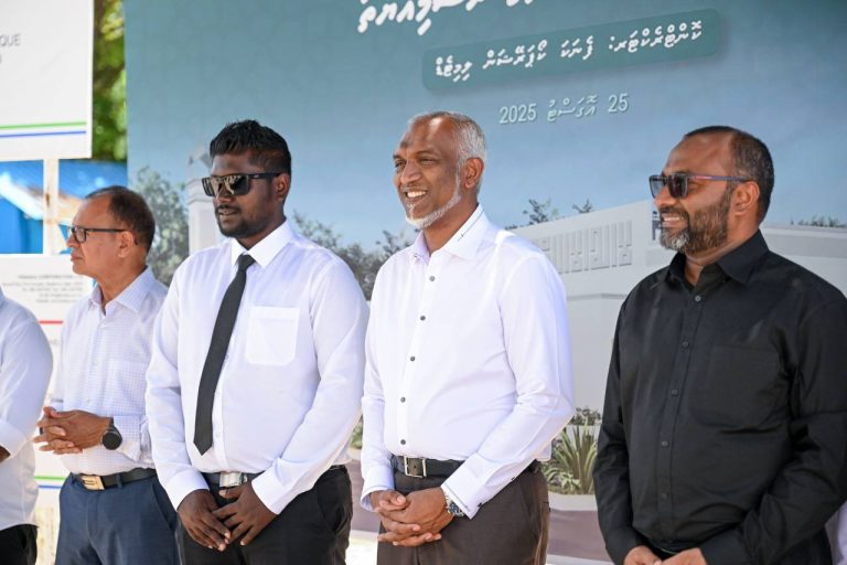 ނެއްލައިދޫގައި އިމާރާތްކުރާ އައު މިސްކިތުގެ ޢަމަލީ މަސައްކަތް ފަށައިފި