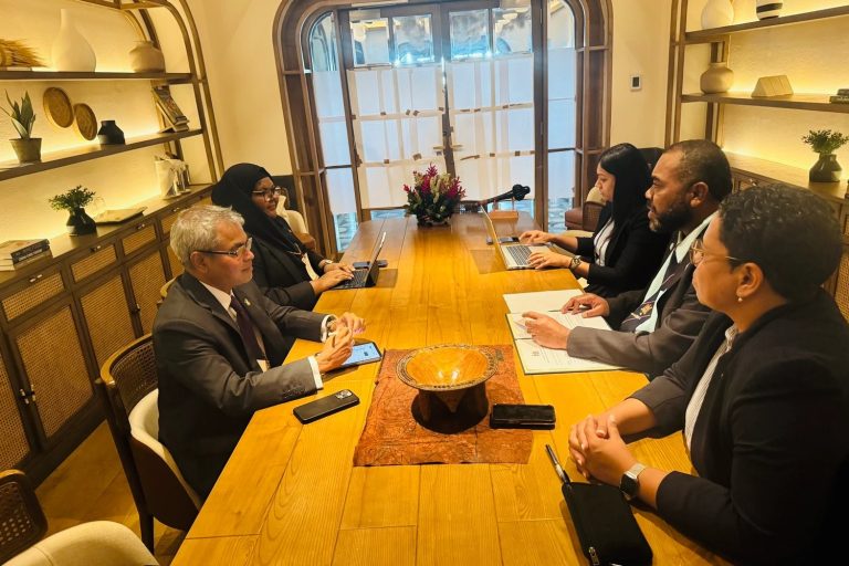 ތިމާވެށި ރައްކާތެރިކުރުމުގައި ހުރި ގޮންޖެހުންތަކާ ގުޅޭގޮތުން ފީޖީއާއެކު މަޝްވަރާކޮށްފި