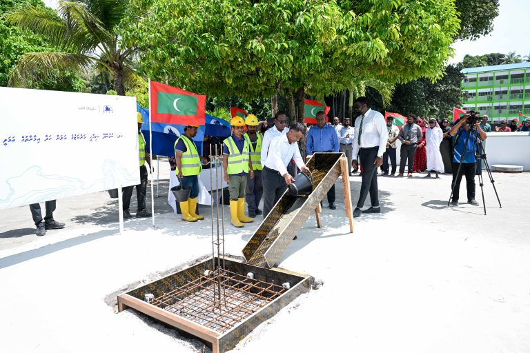 ކުމުންދޫގެ ޞިއްޙީ މަރުކަޒު އެކްސްޓެންޝަން އިމާރާތުގެ އަމަލީ މަސައްކަތް ފަށައިފި
