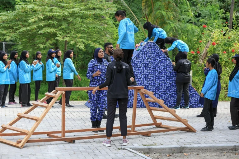 ގައިޑުންނަށް އަމާޒުކޮށް ޓީމްބިލްޑިންގ ހަރަކާތެއް ކުރިއަށް ގެންގޮސްފި