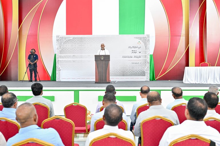ތުޅާދޫގައި އިތުރު 100 ހައުސިންގް ޔުނިޓުގެ މަޝްރޫޢު ފަށައިދޭނަން: ރައީސް