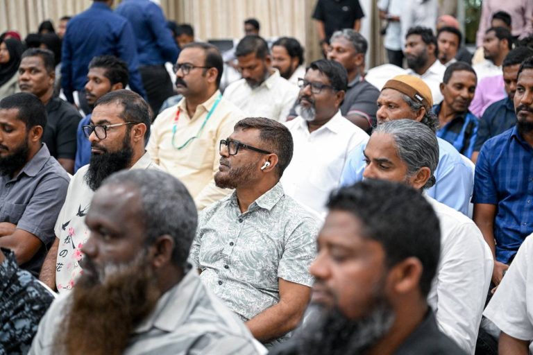 އުކުޅަހުން އަންނަ ހަފްތާގައި 250 ގޯތި ދޫކުރަން ނިންމާނަން: ރައީސް