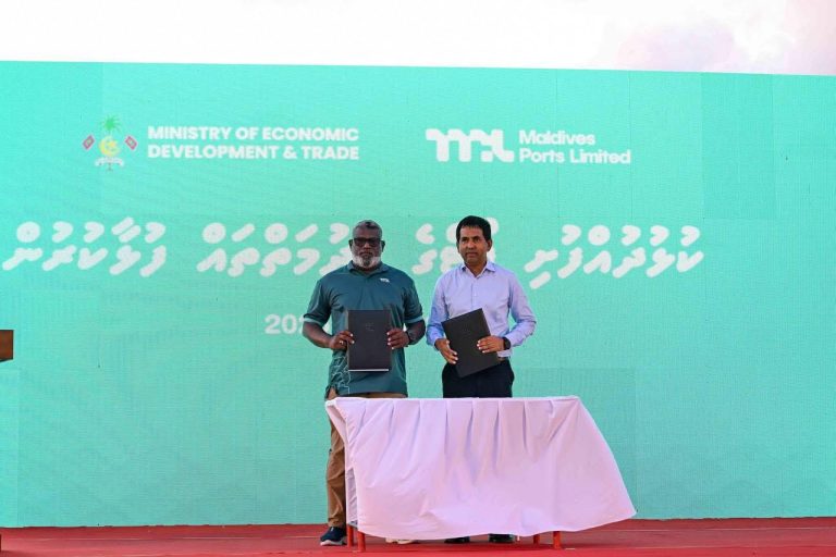 ކުޅުދުއްފުށީ ޕޯޓްގެ ހިދުމަތް ފުޅާކުރުމުގެ އެއްބަސްވުމެއްގައި ސޮއިކޮށްފި