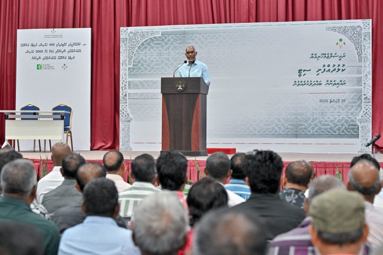މޭޔަރުކަމުގައި ދިމާވި ދަތިތައް ސަރުކާރުން ކައުންސިލްތަކަށް ކުރިމަތިވިޔަ ނުދޭނަން: ރައީސް