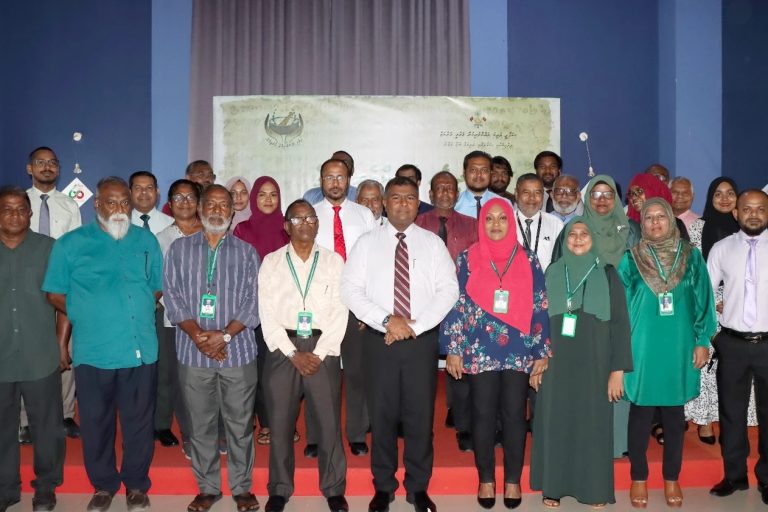 ޠަބީޢީ ތަރިކައާއި ދިވެހި ބޭސްވެރިކަމުގެ ގަސްގަހާގެހި އާލާކުރަނީ