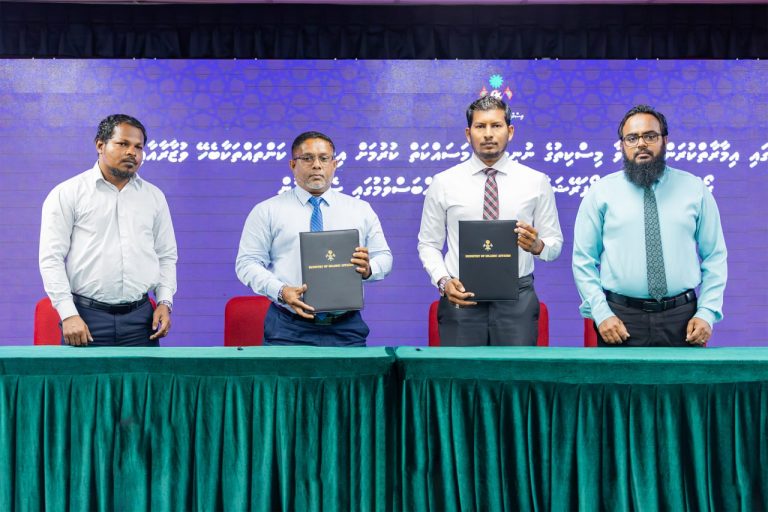 ގެމަނަފުށީ މިސްކިތުގެ ނުނިމި ހުރި މަސައްކަތް ނިންމުމަށް އާރުޑީސީއާ ހަވާލުކޮށްފި