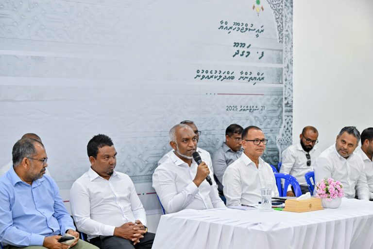 މަގޫދޫ އެއަޕޯޓް ގިނަވެގެން އަހަރެއް ތެރޭގައި ނިންމާނަން: ރައީސް