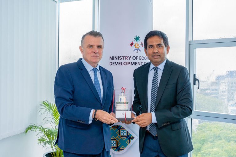 ސްވިޑެންއާއެކު އިޤުތިޞާދީ ގުޅުން ބަދަހިކުރުމަށް މަޝްވަރާކޮށްފި