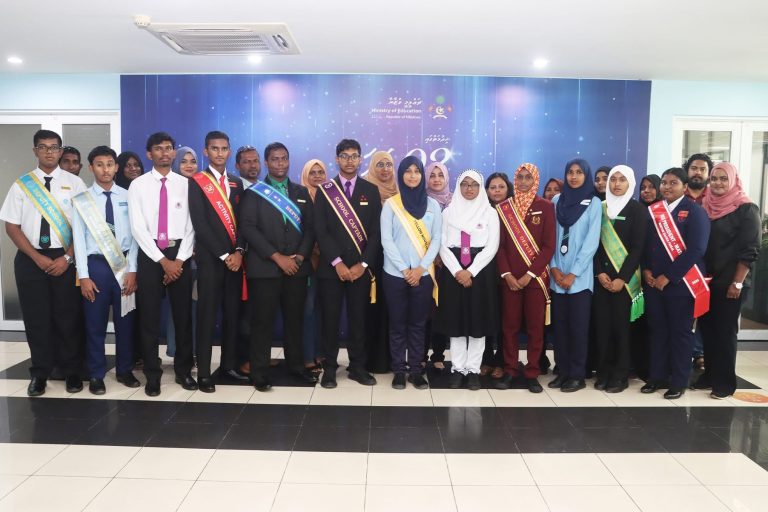 ޗައިނާ ޔޫތު އެކްސްޗޭންޖް ޕްރޮގްރާމްގައި ބައިވެރިވާ ދަރިވަރުނާ ތަޢުލީމީ ވަޒީރު ބައްދަލުކުރައްވައިފި