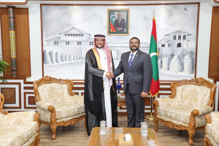 ހަތަރު ގައުމަކާއި އެކު ދިފާޢީ ގުޅުން ހަރުދަނާ ކުރުމަށް މަޝްވަރާކޮށްފި