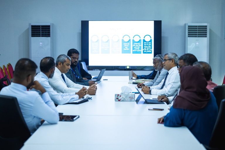 މާލީ އިދާރީ ކަންކަމާއި ގުޅޭގޮތުން އެއްބާރުލުން އިތުރުކުރުމަށް މަޝްވަރާކޮށްފި