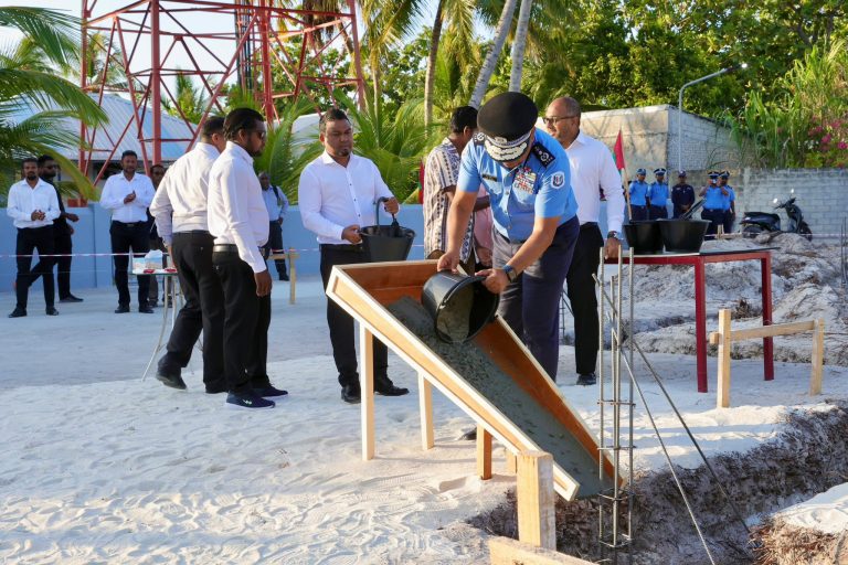 ފީއަލީ ފުލުހުންގެ މަރުކަޒުގެ ބިންގާ އަޅައިފި