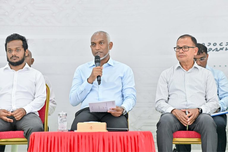 ރައީސް ކޮޅުފުށީ ކައުންސިލާއި ބައްދަލުކުރައްވައިފި