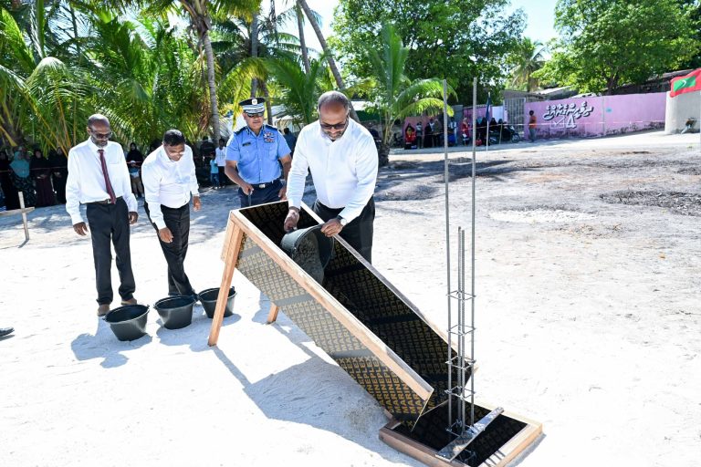 އޮމަދޫ ފުލުހުންގެ މަރުކަޒުގެ ޢަމަލީ މަސައްކަތް ފަށައިފި