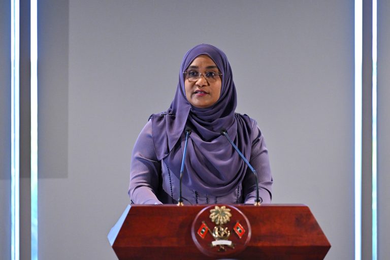 އަންހެނުންގެ ދުޅަހެޔޮކަމާ ގުޅުންހުރި ކަންކަމުގައި ލަސްނުކޮށް ފަރުވާދިނުމަށް ފަސްޓް ލޭޑީ ގޮވާލައްވައިފި