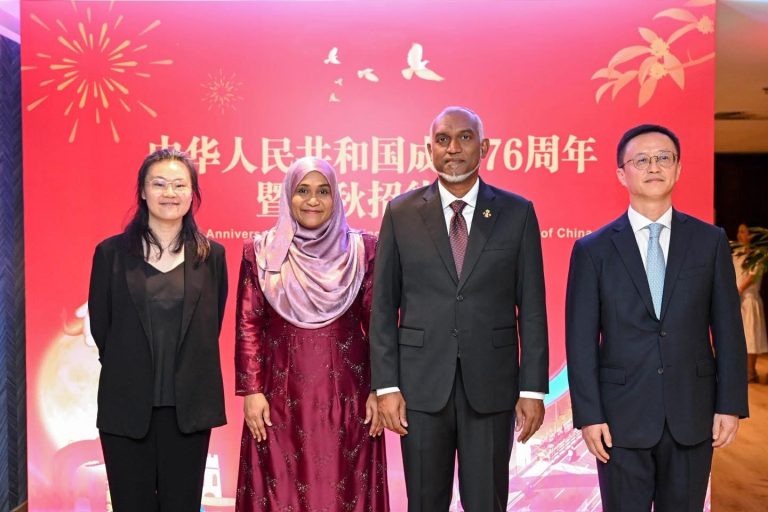 ޗައިނާގެ 76 ވަނަ ޤައުމީ ދުވަސް ފާހަގަކުރުމަށް ބޭއްވި ހަފްލާގައި ރައީސް ބައިވެރިވެވަޑައިގެން