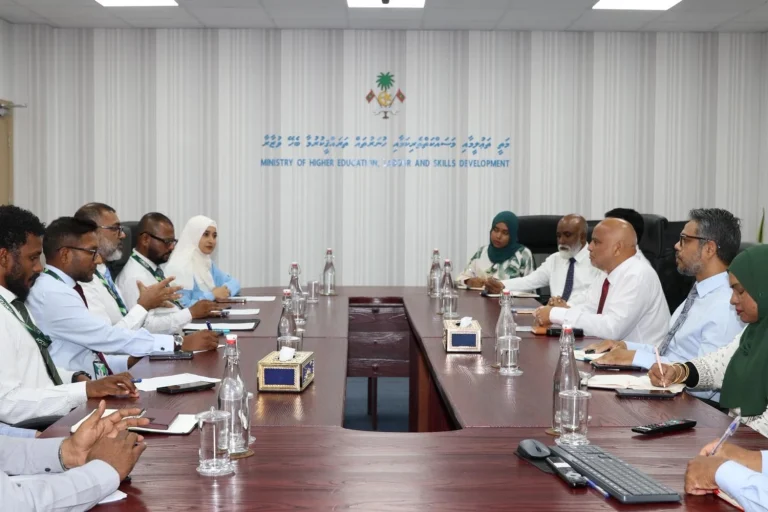 ސިއްހީ ދާއިރާގެ އިންސާނީ ވަޞީލަތްތައް ތަރައްޤީކުރުމަށް މަޝްވަރާކޮށްފި