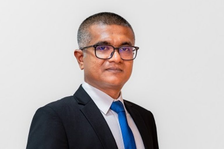 މިފްކޯގެ ވަޒީފާއިން މުއާޒު ސަސްޕެންޑްކޮށްފި
