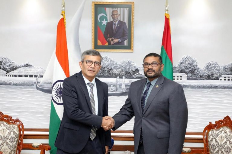 ރާއްޖެއާއި އިންޑިއާއާ ދެމެދު ދިފާޢީ ދާއިރާއިން އެއްބާރުލުން އިތުރުކުރުމަށް މަޝްވަރާކޮށްފި