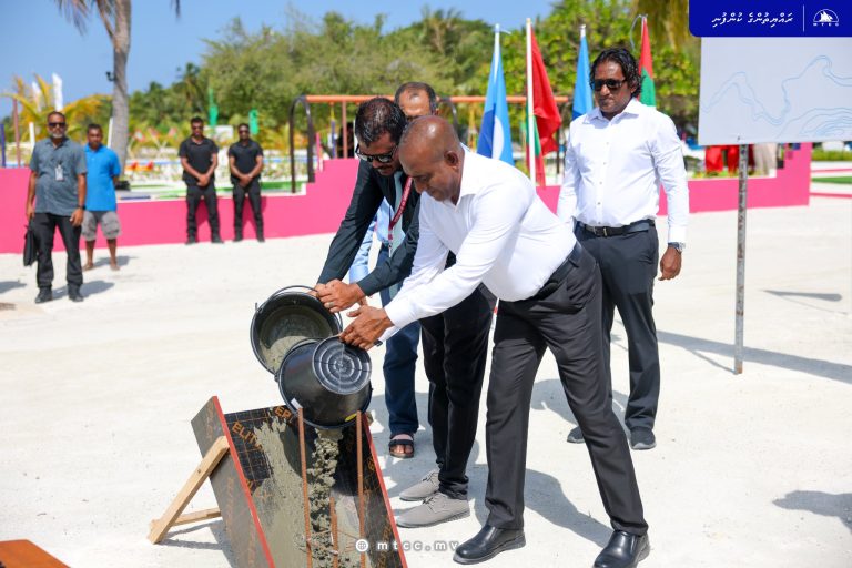 ދިއްދޫ ޞިއްޙީ މަރުކަޒަށް އަލަށް އިތުރުކުރެވޭ އިމާރާތުގެ ޢަމަލީ މަސައްކަތް ފަށައިފި