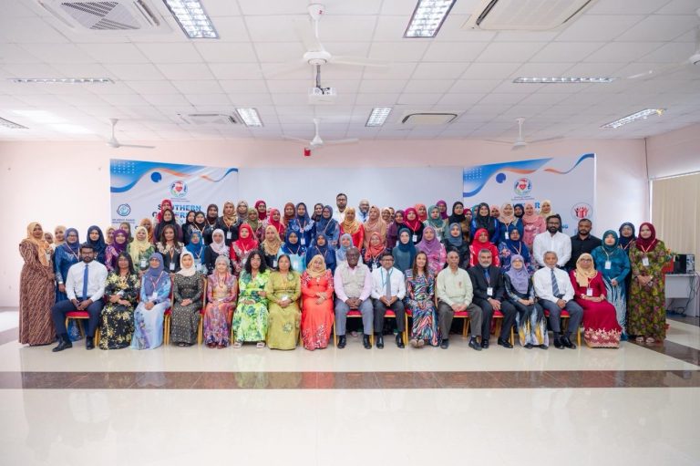 ކޮމިއުނިޓީ ހެލްތާ ގުޅޭ ކޮންފަރެންސް އެއް ތިނަދޫގައި ފަށައިފި