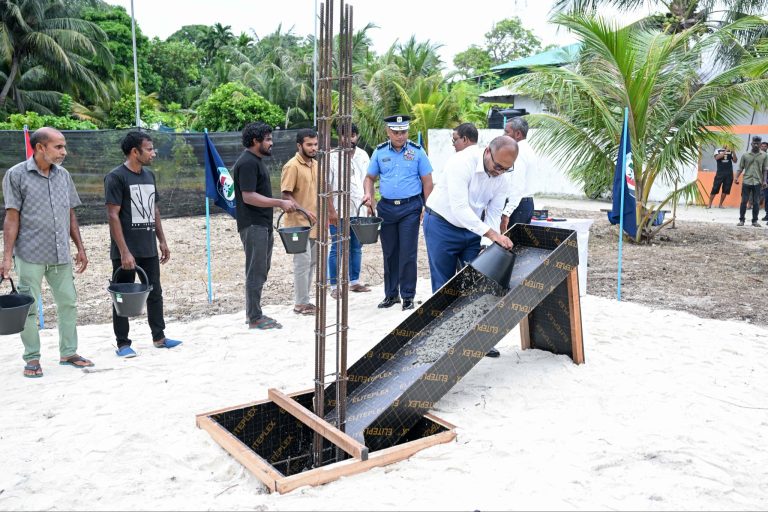 ފީވަކު ފުލުހުންގެ މަރުކަޒުގެ ބިންގާ އަޅައިފި