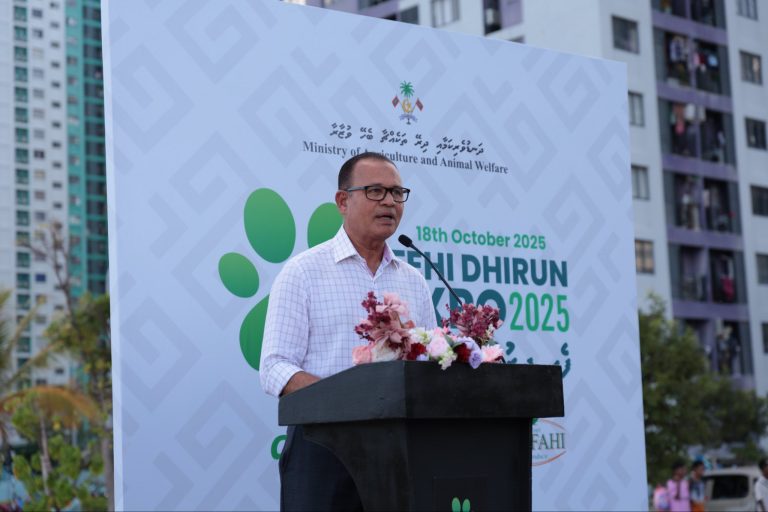 ކާނާގެ ޔަޤީންކަމާއި ބޭރު ޤައުމުތަކަށް ބަރޯސާވާ މިންވަރުކުޑަކުރަން ޖެހޭ: އާދަމް ޝަރީފު