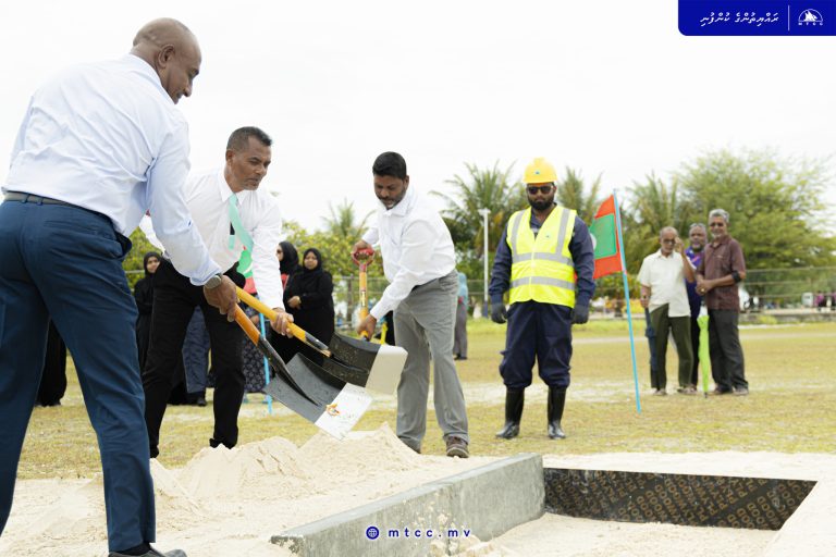 މާވަށު ވޮލީ ކޯޓުގެ ޢަމަލީ މަސައްކަތް ފަށައިފި