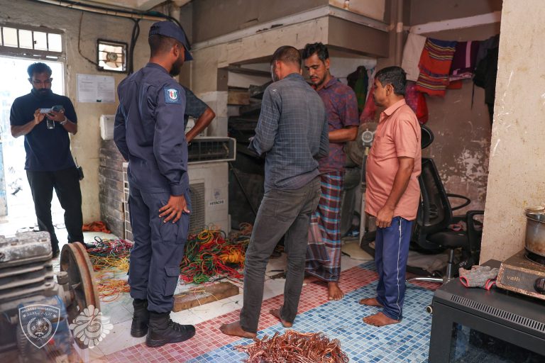ބައު ދަނގަނޑުގެ ވިޔަފާރިކުރި 14 ބިދޭސީއަކު ހައްޔަރުކޮށްފި