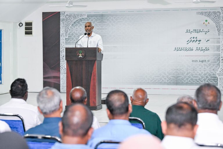 ތަރައްޤީގެ މަސައްކަތް ކުރިއަށް ގެންދަނީ ރައްޔިތުންނަށް އެންމެފައިދާވާ ގޮތަށް: ރައީސް
