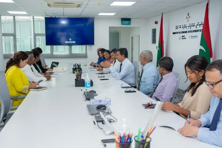އިޤުތިޞާދާއި އިންވެސްޓްމަންޓްގެ ދާއިރާއިން އެއްބާރުލުން އިތުރުކުރުމަށް މަޝްވަރާކޮށްފި
