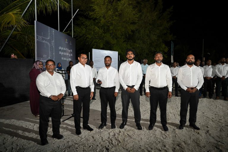 އައްޑޫ ލިންކް ރޯޑް އަލުން ތަރައްޤީކުރުމުގެ ބޮޑު މަޝްރޫއު ފަށައިފި