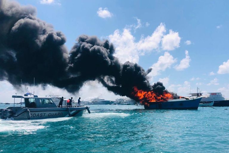 ހުޅުމާލޭ ފަޅުގައި އޮތް އުޅަނދެއްގައި އަލިފާނުގެ ހާދިސާއެއް ހިނގައިފި