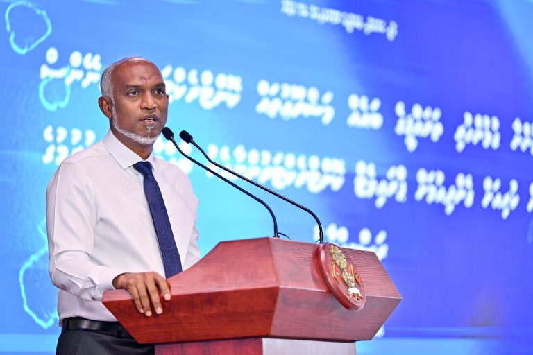 މިއަދު ހަވާލުކުރި މަޝްރޫޢުތަކަށް ބަރާބަރަށް ފައިސާ ދޫކުރެވޭނެ: ރައީސް