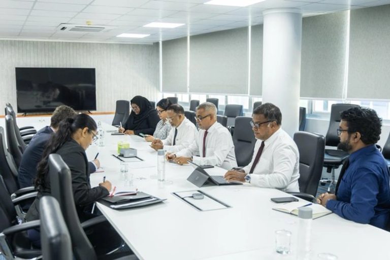 ފަތުރުވެރިކަމުގެ ދާއިރާއިން ނިއުޒިލޭންޑާއެކު ގުޅުން ބަދަހިކުރުމަށް މަޝްވަރާކޮށްފި