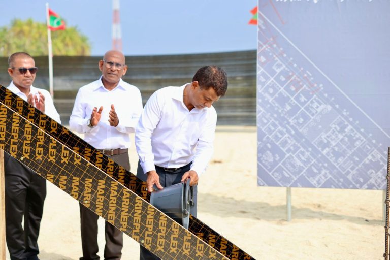 ބ. އަތޮޅު ހޮސްޕިޓަލުގެ އައު އިމާރާތުގެ ބިންގާ އަޅައިފި