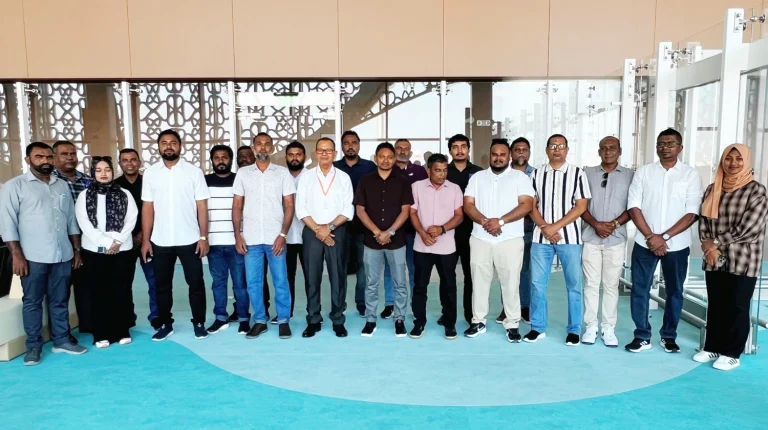 ސްމާޓް ސިޓީ މިޝަން ގެ ތަމްރީނަކަށް ސިޓީސް މިނިސްޓްރީގެ ޓީމެއް ފުރައިފި