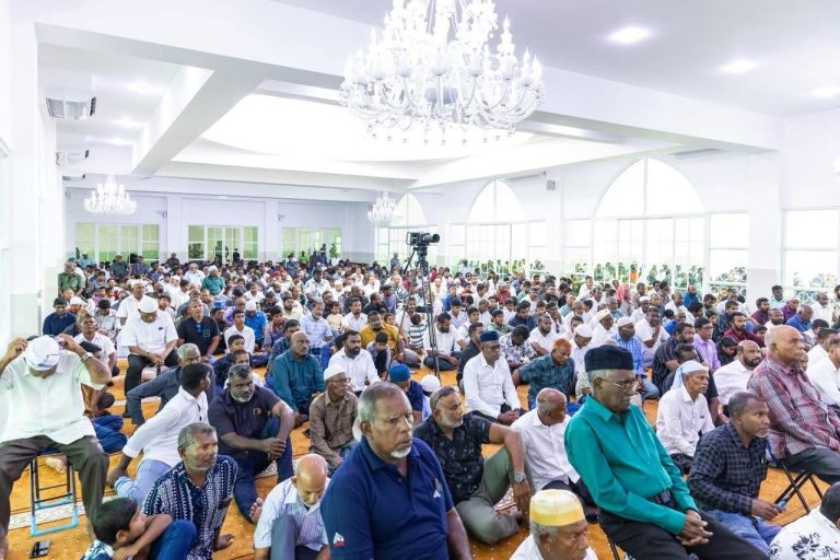 ރާއްޖޭގެ އެކި ސަރަހައްދުގައި ބިނާކުރަމުންދާ 15 މިސްކިތް ރަމަޟާން މަހުގެ ކުރިން ނިމޭނެ: ރައީސް
