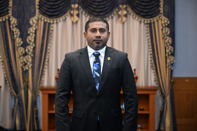 ޖަޕާނާއެކު އޮތް ގުޅުން އިތުރަށް ވަރުގަދަކުރަން މަސައްކަތް ކުރާނަން: މަޚްލޫފް
