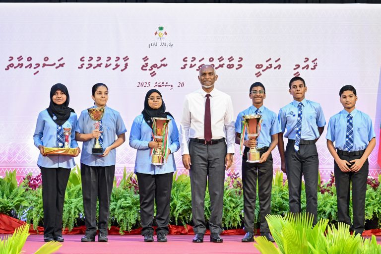 ޤައުމެއްގެ ސަޤާފީ ސިޔާދަތު މަތިކުރުމުގައި އަމިއްލަ އަކުރު މުހިންމު: ރައީސް