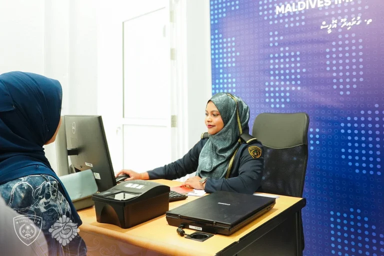 ހަނިމާދޫގައިވެސް ޕާސްޕޯޓުގެ ޚިދުމަތް ރަސްމީކޮށް ފަށައިފި