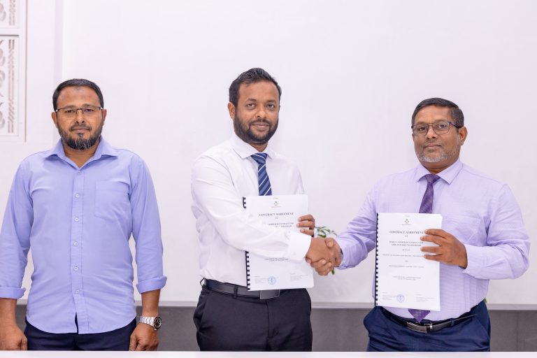 ފިޔޯރީ މަގު ހެދުމުގެ އެއްބަސްވުމުގައި ސޮއިކޮށްފި