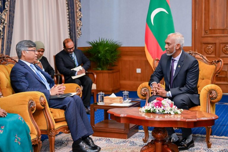 ސާކް ސަމިޓް އަލުން ބޭއްވުމަށް ރައީސް ގޮވާލައްވައިފި