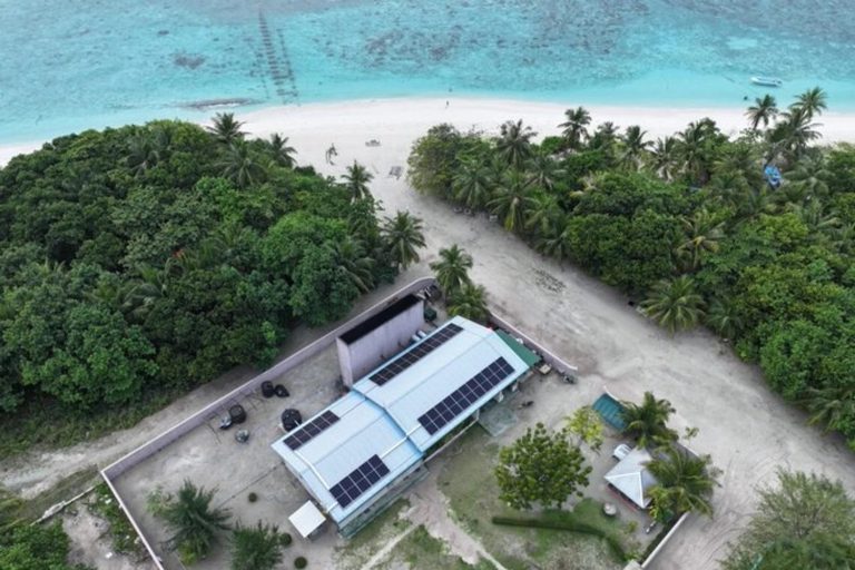 މާކުރަތުގައި ހަކައިގެ ޔަޤީންކަން އިތުރުކުރުމަށް ހައިބްރިޑް ކަރަންޓު ނިޒާމެއް ބަހައްޓަނީ