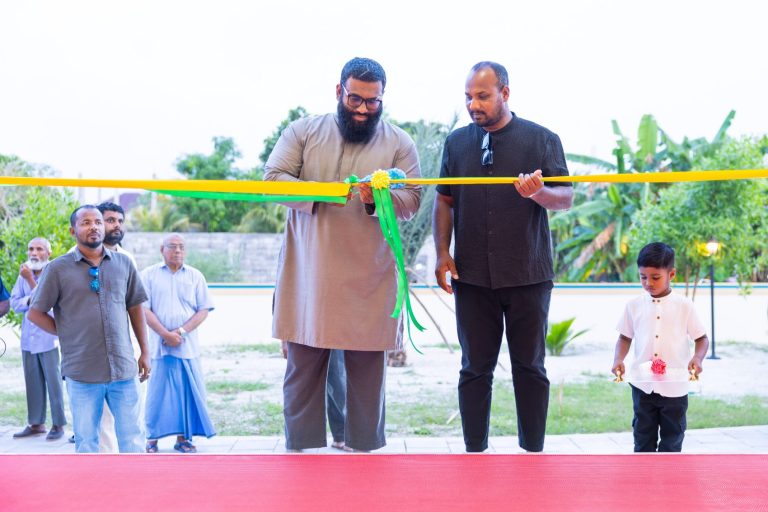 މަނަދޫ އައު މިސްކިތް ރަސްމީކޮށް ހުޅުވައިފި